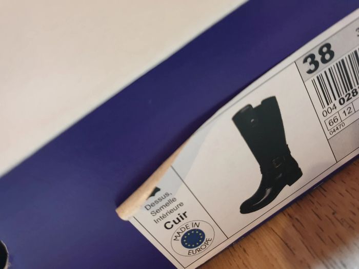 Bottes en cuir noires André pointure 38 - photo numéro 5