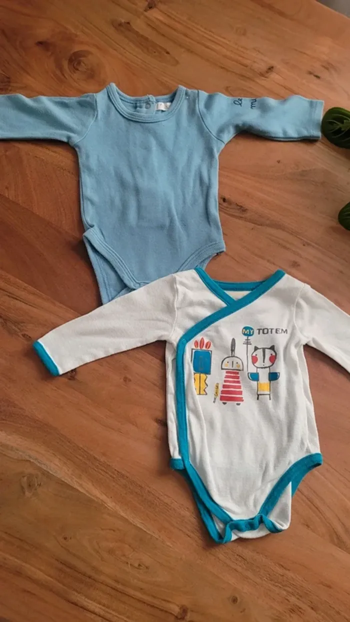 Lot de 2 bodies garçon 1 mois - photo numéro 2