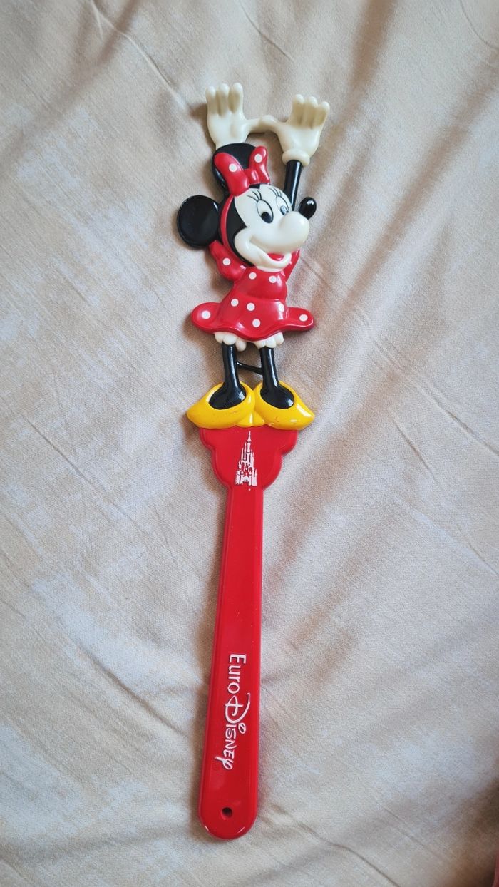 MINNIE Disneyland Paris CHAUSSE-PIED + GRATTE-DOS Souvenir Vintage