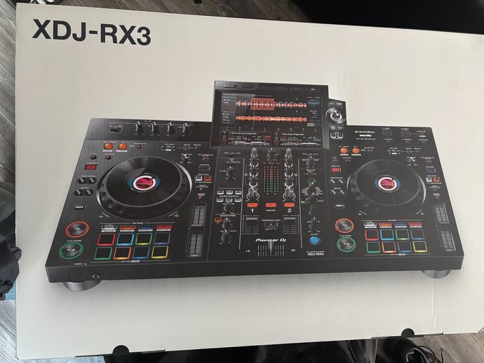 Contrôleur DJ Pioneer DJ XDJ-RX3 Neuf - Jamais utilisé - photo numéro 3