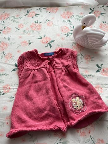 Gilet en laine manches courtes rose 24mois