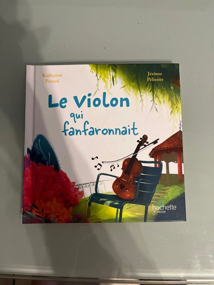 Le violon qui fanfaronnait collection en avant la musique