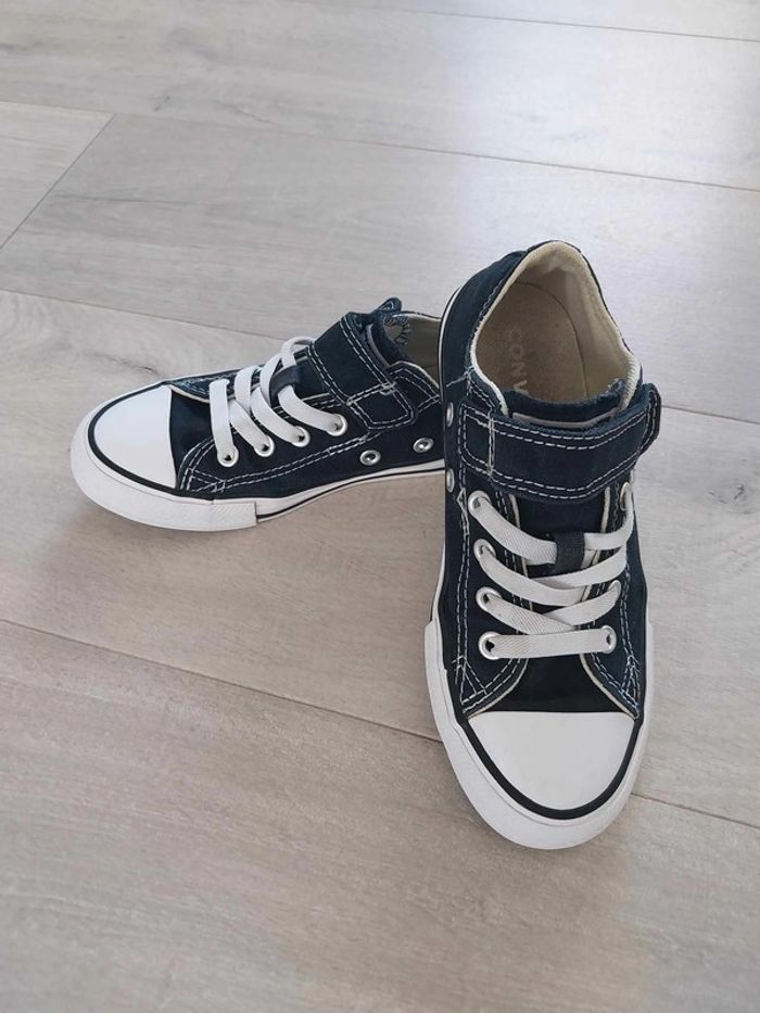 Converse basse T.31 - photo numéro 2