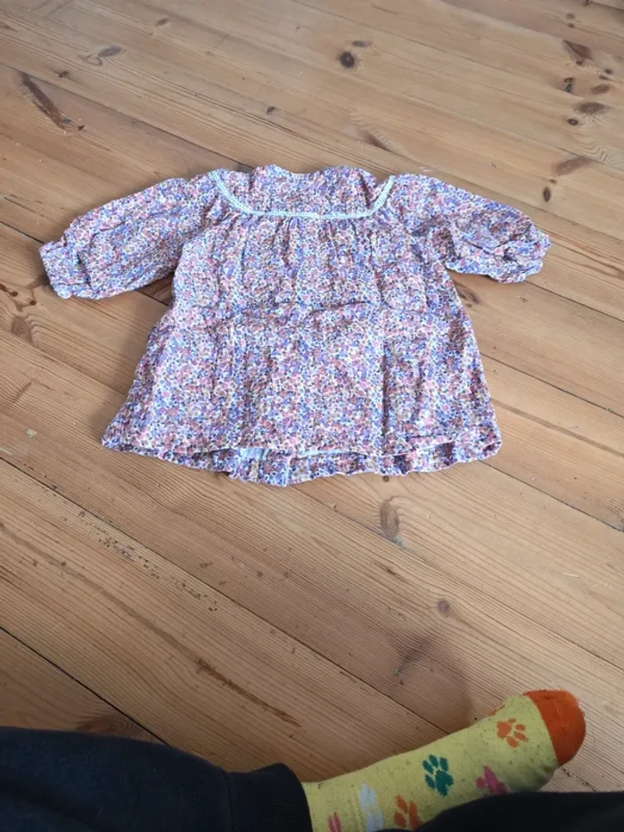 Lot de 2 robes d'hiver en 6 mois. - photo numéro 3