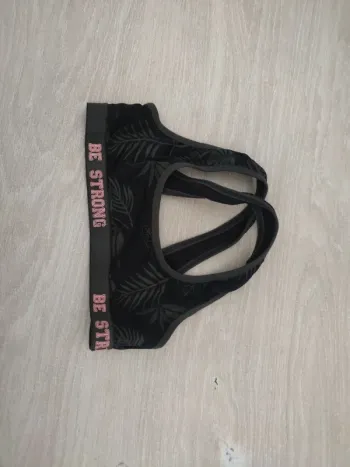 Brassière petit béguin be strong noir feuillage