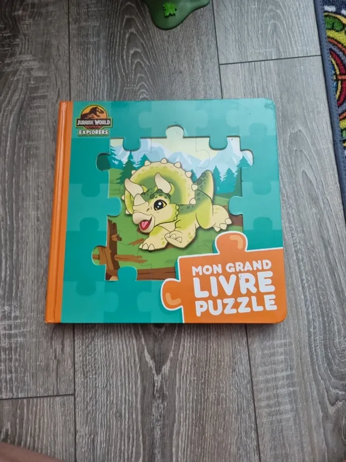 Mon grand livre puzzle Jurassic World