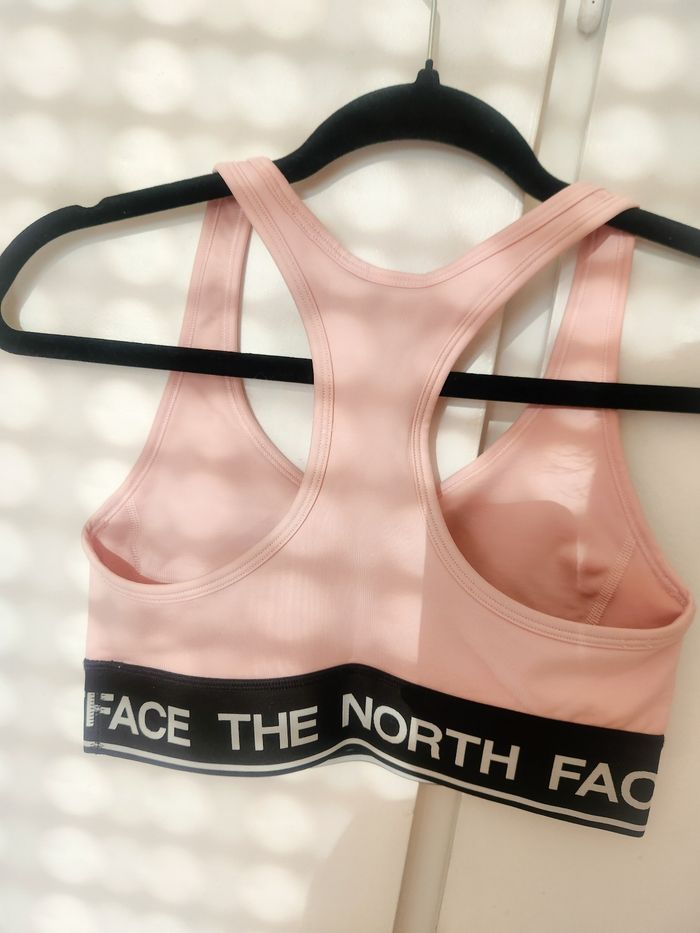 Brassière sport the  north face neuve - photo numéro 4