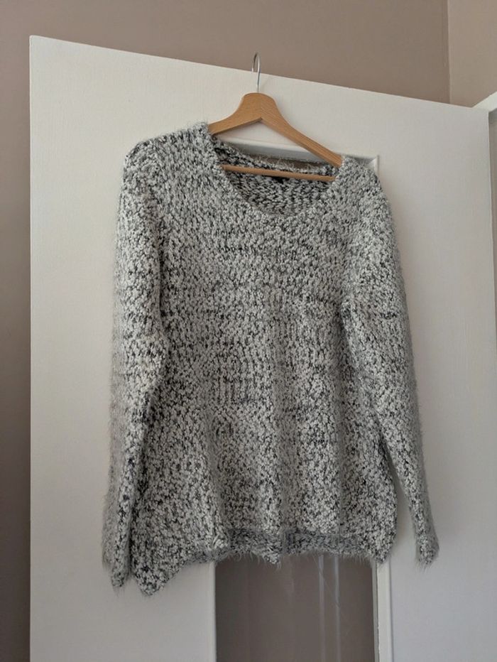 Magnifique pull à poils blanc et noir chiné Mosquitos taille L