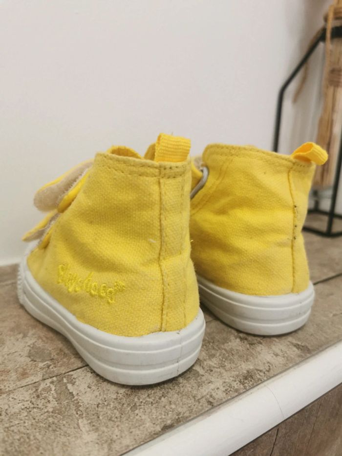 🍃Baskets montantes scratch jaune et blanche taille 20 - photo numéro 3