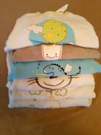 Lot de pyjamas