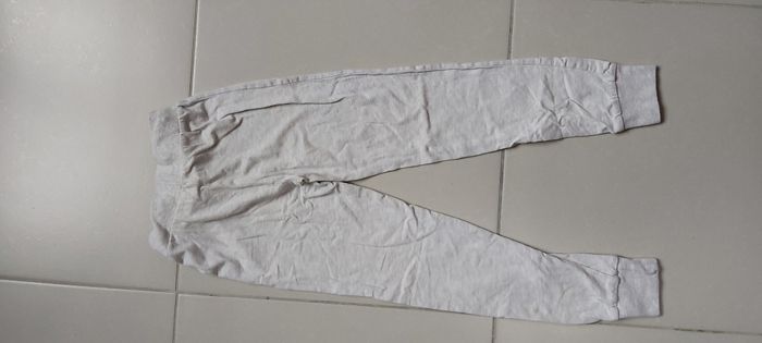 Pantalon de survêtement fin 6 ans - photo numéro 4