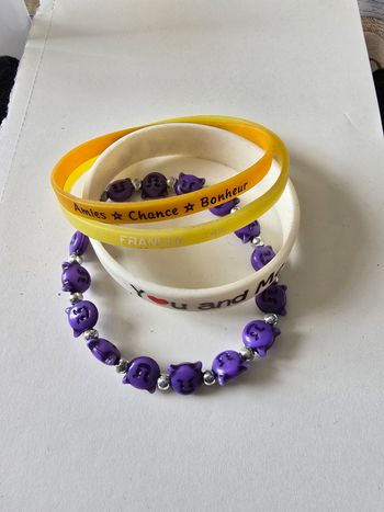 Lot 4 bracelets