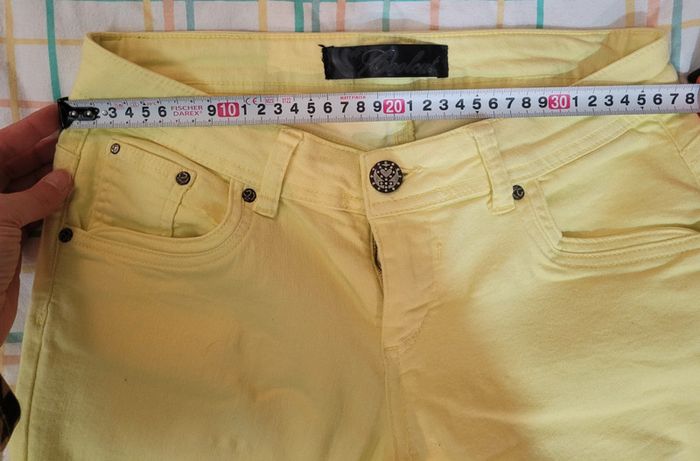 Jean jaune, taille 38 - photo numéro 9