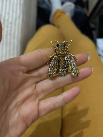 Broche abeille stras