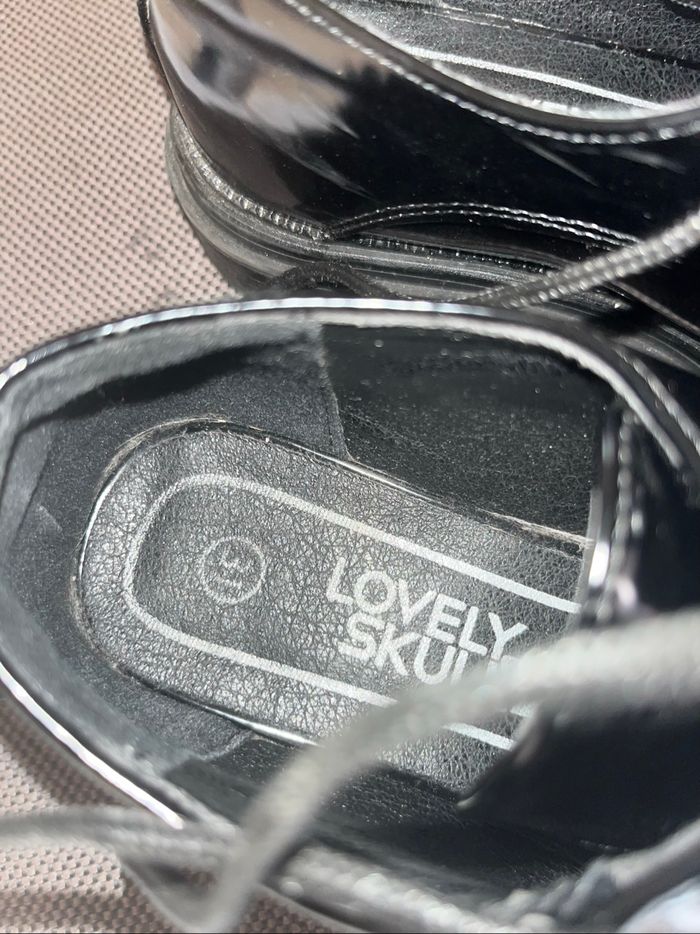 Chaussures vernies taille 31 - photo numéro 2