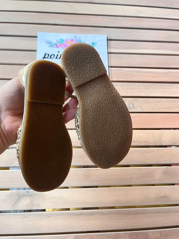 Sandales dorées Zara 24 - photo numéro 4