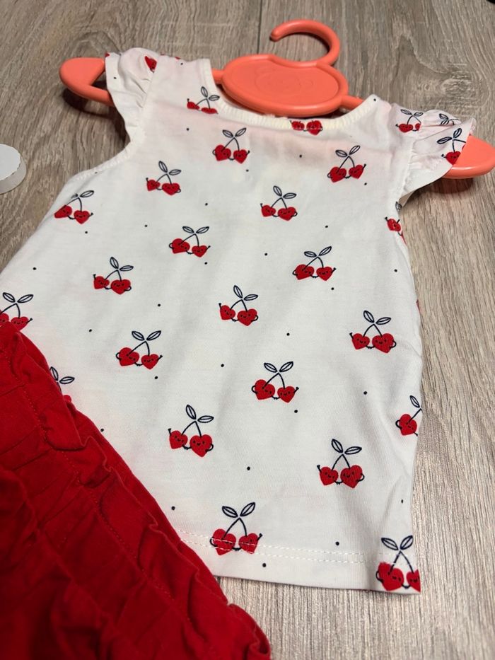 Ensemble tee shirt et short bébé fille kiabi 3 mois - photo numéro 3