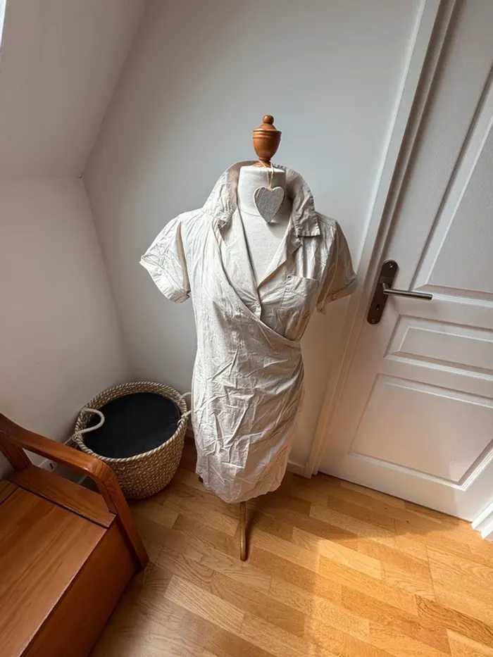 Sublime Robe portefeuille beige Max Mara Weekend – Taille 40 (FR) - photo numéro 4