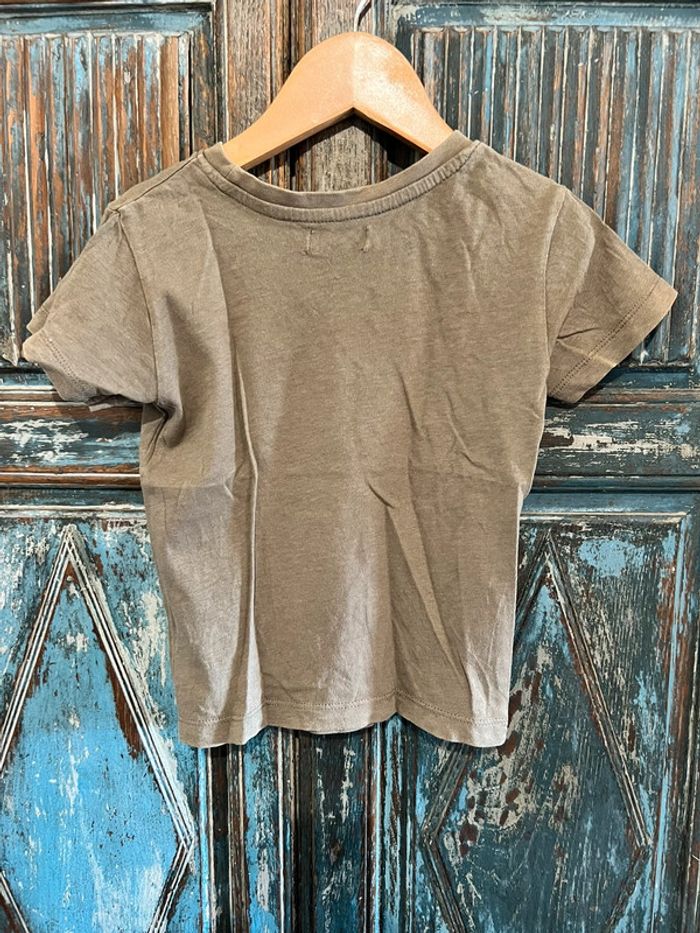 Joli teeshirt sneakers - photo numéro 2