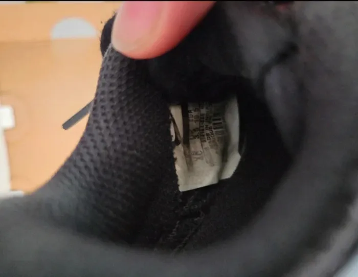 Chaussure nike taille 19.5 comme neuve - photo numéro 6
