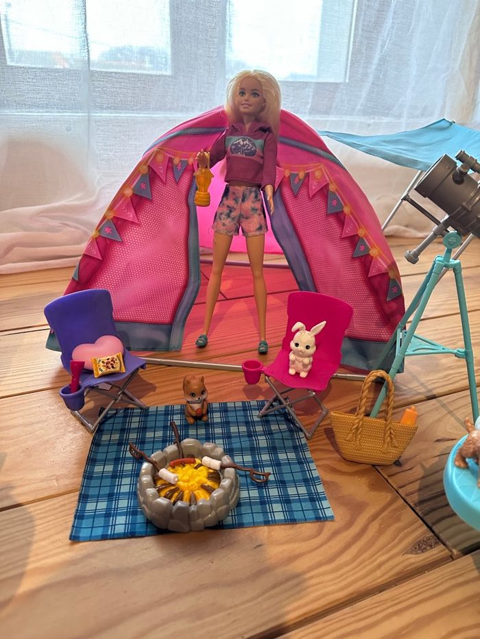 Ensemble barbies tente de camping ,barbecue, et piscine - photo numéro 3
