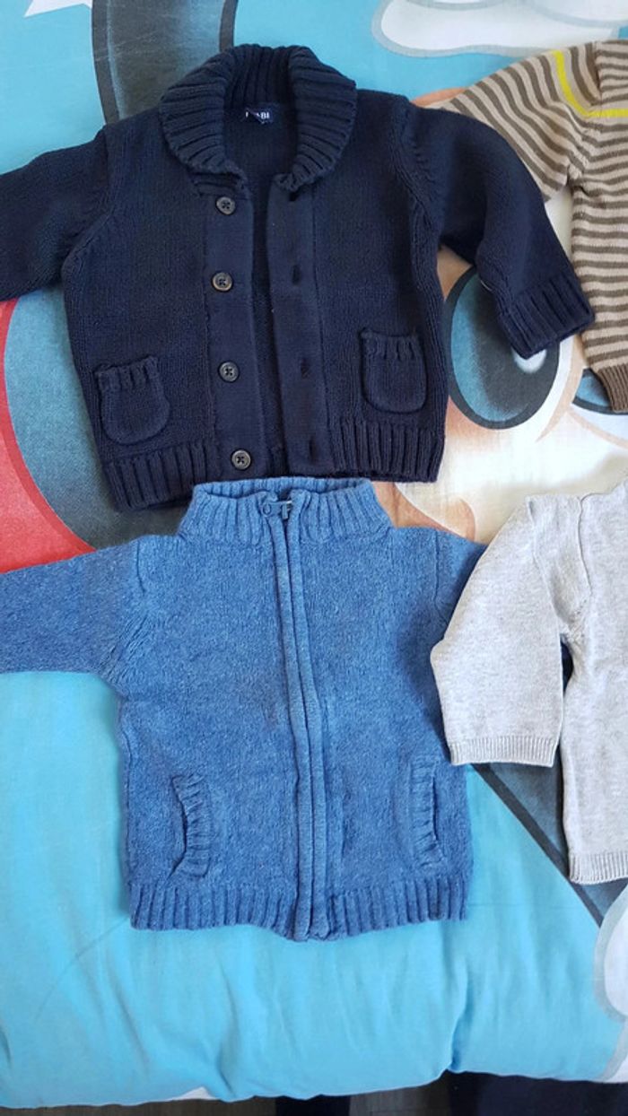 Lot de 4 pulls garçon taille 6 mois - photo numéro 2