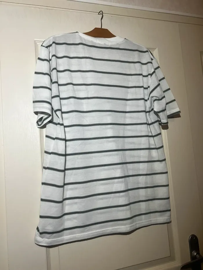 T-shirt sans marque - photo numéro 5