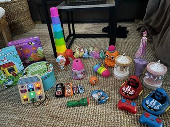 Lot jeux société , bain et autres !