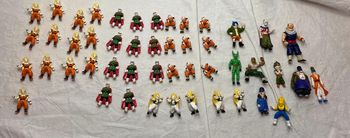 lot de 48 petites figurines Dragon Ball Z