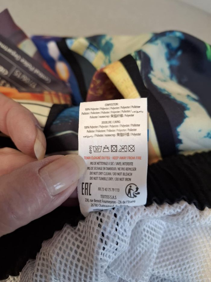 Beau short de bain homme Freegun XL imprimé excellent état - photo numéro 9