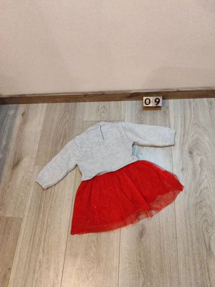 Robe cœur, 9 mois. - photo numéro 6