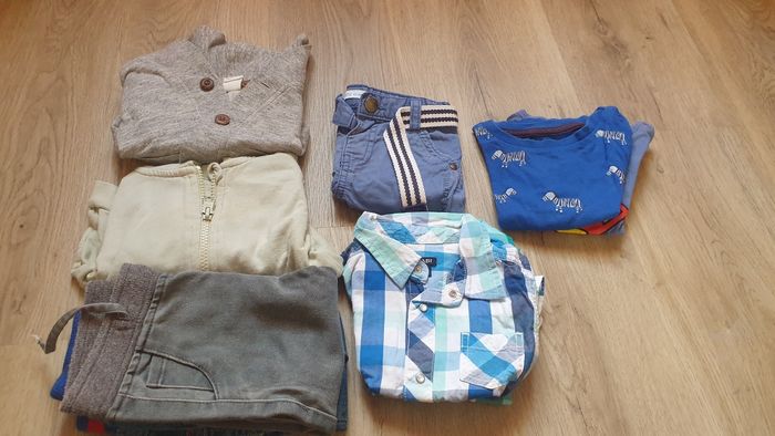 Lot vêtements garçon Taille 12mois