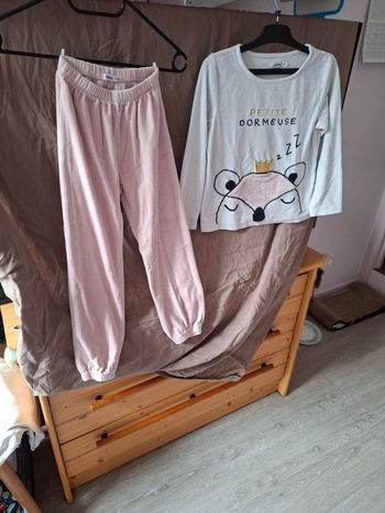 Pyjama fille  taille 8 ans