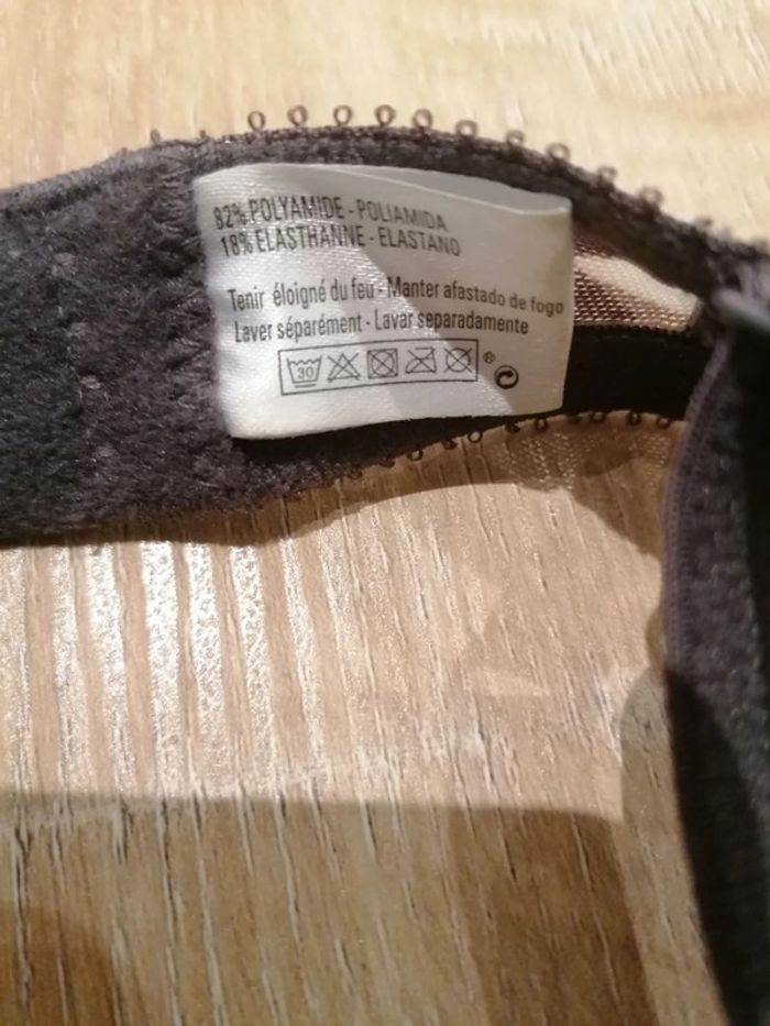 Soutien gorge camouflage 90B neuf - photo numéro 6