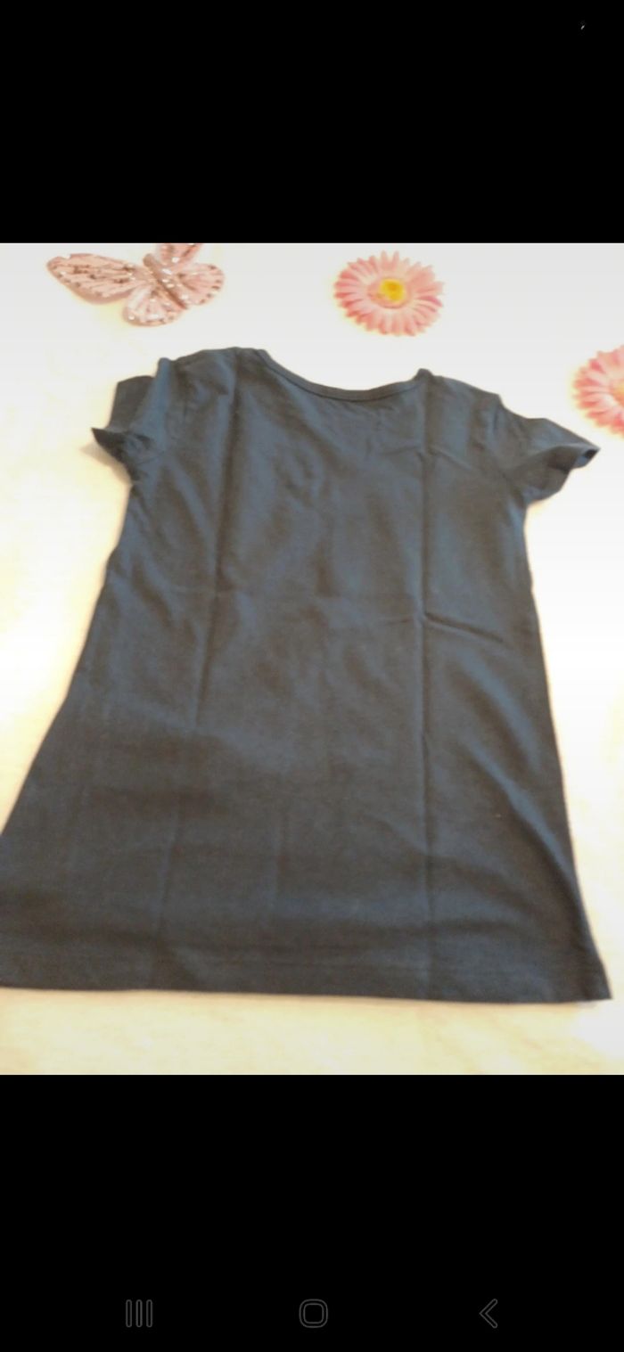 T.shirt fille taille 5 ans - photo numéro 3