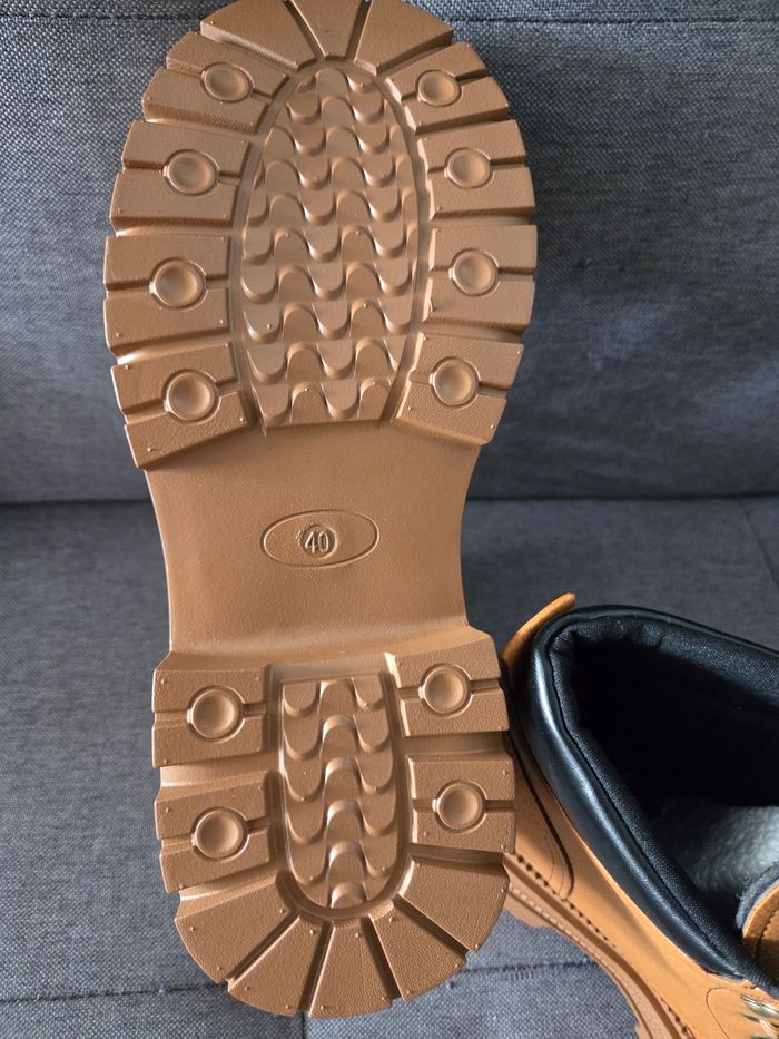 Chaussures bottines  femme - pointure 40 - photo numéro 4