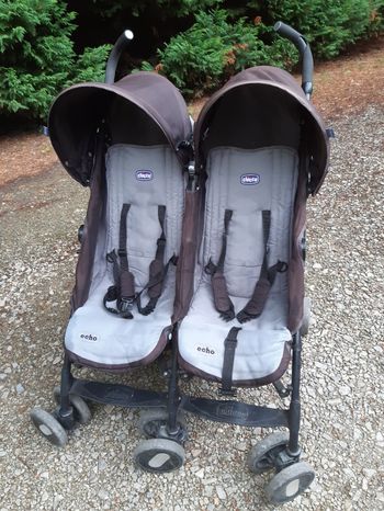 Poussette double chicco