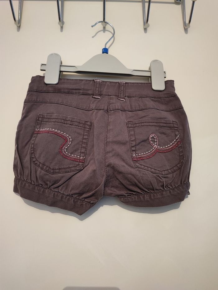 Short fille - photo numéro 4