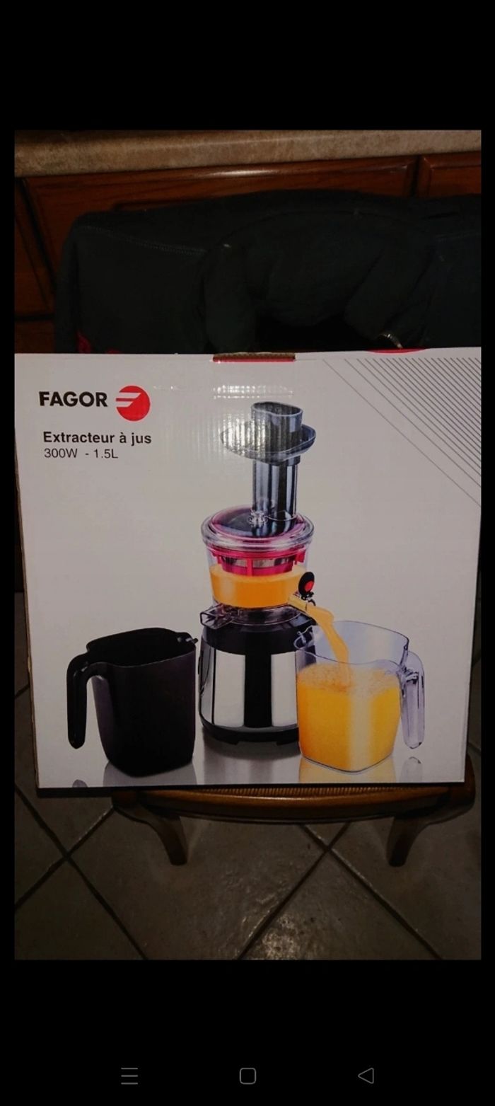 Extracteur de jus Neuf