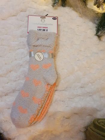 Magnifique lot de 2 paires de chaussettes antidérapantes Lulu Castagnette 36/38 abricot/ gris pâle