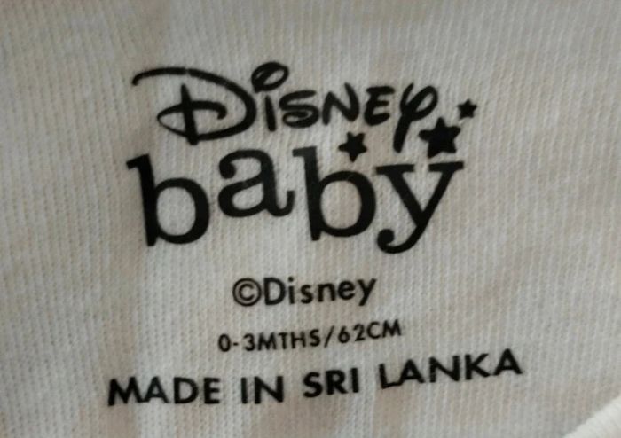 Combishort Pampam Disney Primark taille 0-3 mois - photo numéro 3
