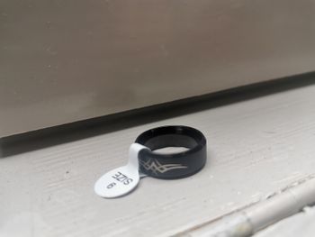 Bague anneau en métal noir motif celtique pour homme