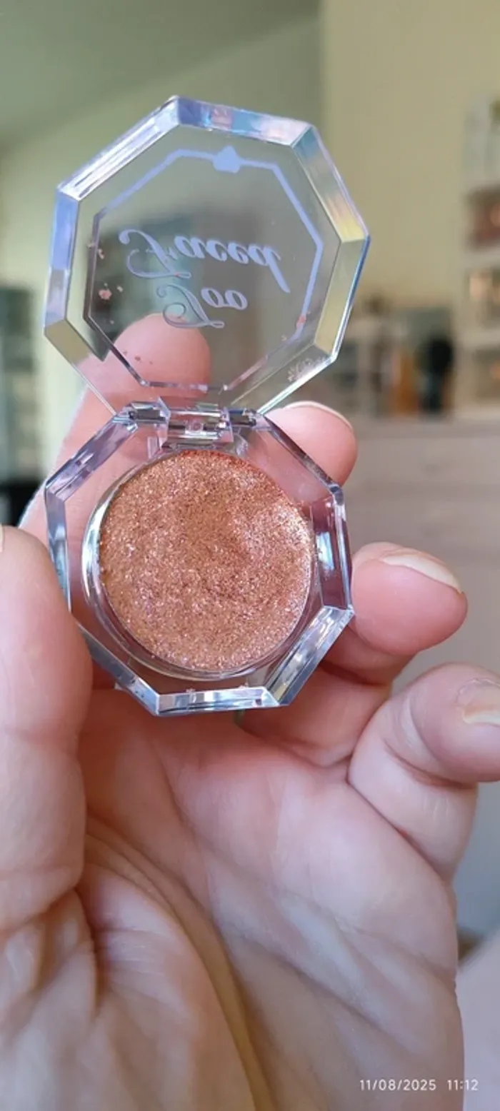 Too faced Disco Crush Multi Use Eye & Face Sparkle shade Magic Sprinkles - photo numéro 8