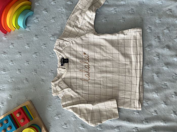 teeshirt manches longues blanc et noir inscription devant 6 mois kiabi - photo numéro 4