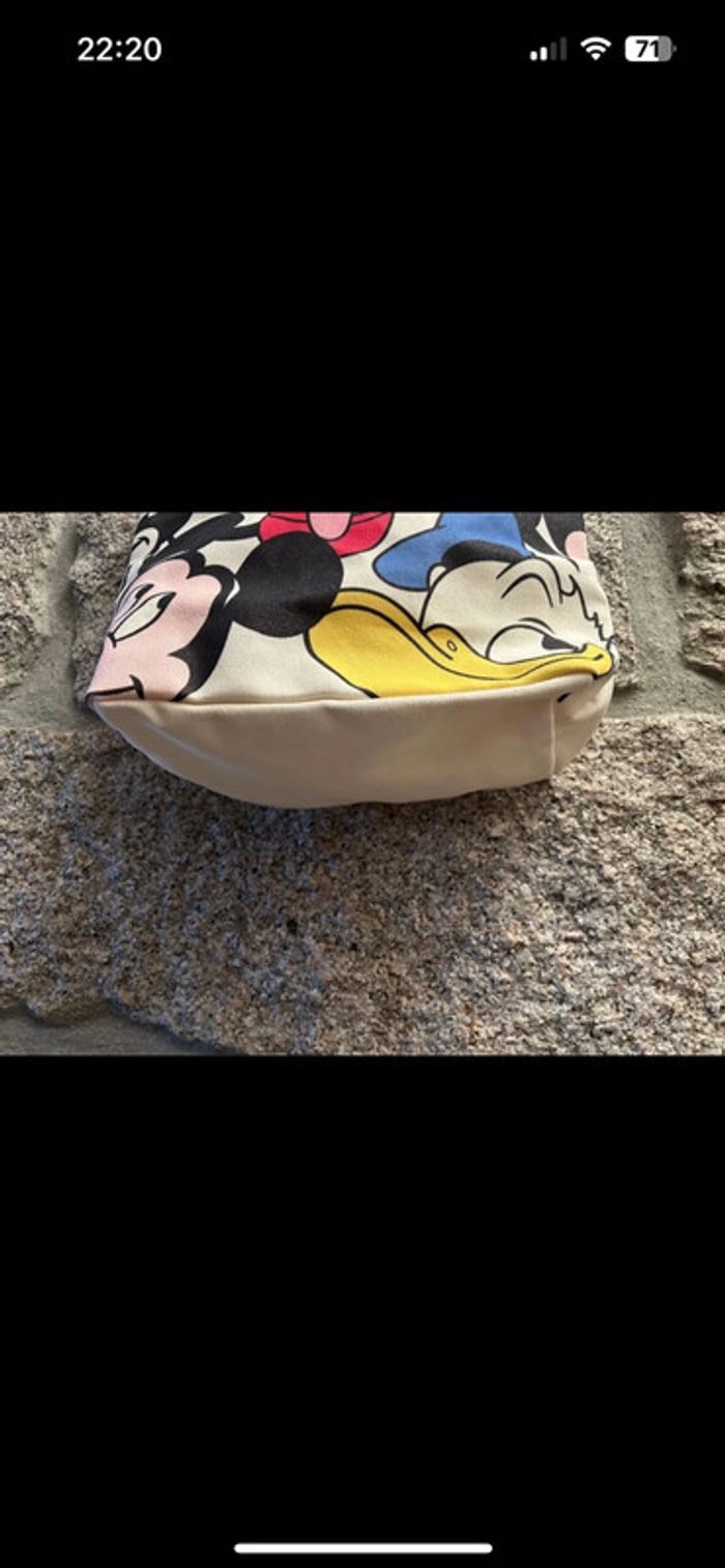 Petit sac à main neuf représentant Mickey Minnie Donald etc NON Officiel - photo numéro 4