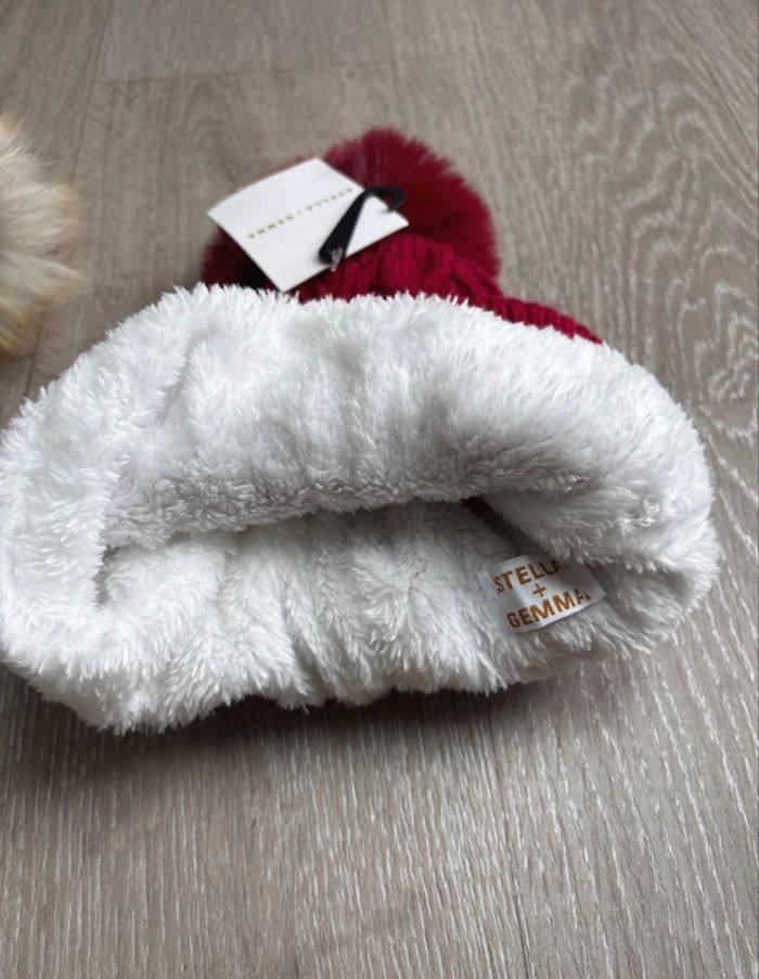 Lot de 2 bonnets enfant neufs avec étiquettes. - photo numéro 4