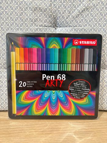 Boite Métal de 20 Feutres de Dessin Premium Arty "Pen 68"