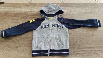 Veste zippée à capuche 36 mois