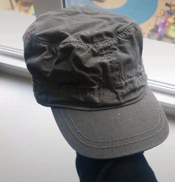 Casquette taupe