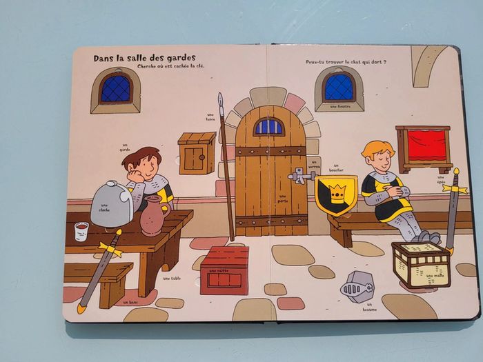 Livre à volets Le Chevalier 🛡 collection les grandes cachettes piccolia (48) - photo numéro 6